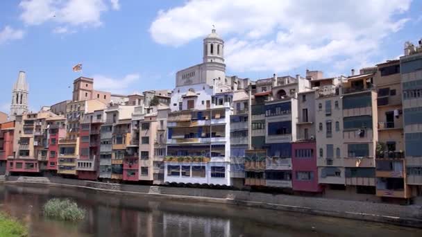 Girona - kolorowe domy — Wideo stockowe