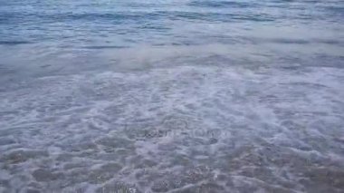 Dalgalar deniz kenarı