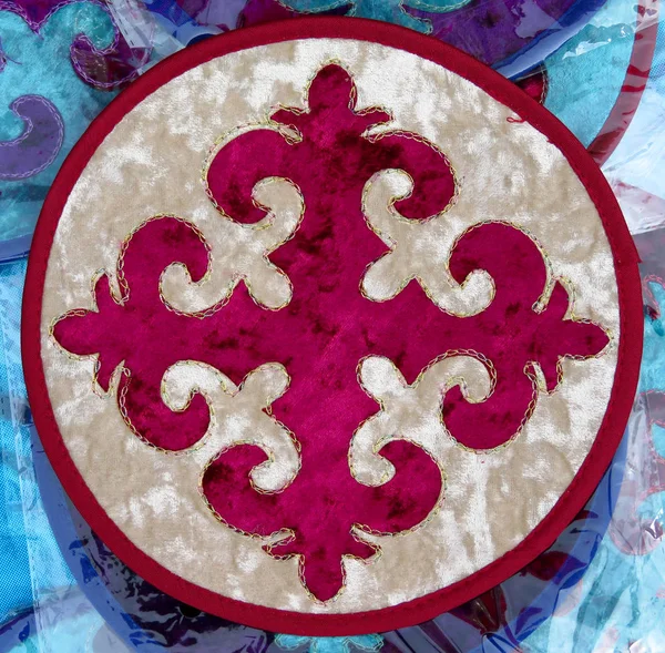 알마티-카자흐어 민족 작은 카펫 — 스톡 사진