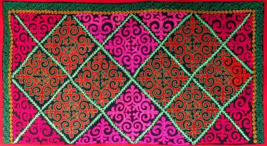 Kazak halı keçe