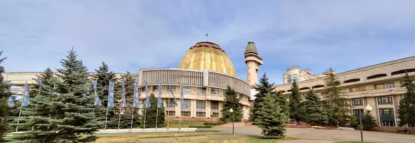 Almaty - Palace of schoolchildren — Stock Photo, Image