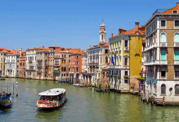 威尼斯-威尼斯的美丽运河 — 图库照片