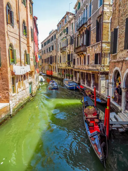 Veneza - Belo canal em Veneza — Fotografia de Stock