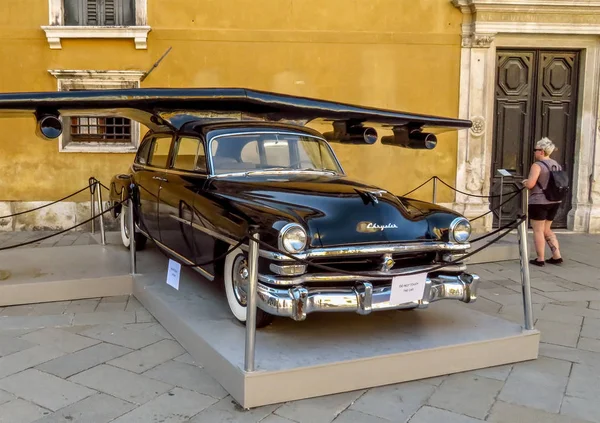 Veneza - Chrysler Híbrido — Fotografia de Stock