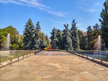 Şehir parkındaki sokak.