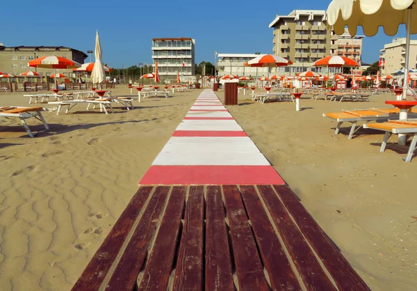 Rimini - Sendero en la playa — Foto de Stock