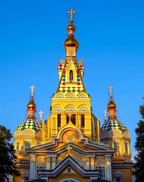 Almaty - Ascension Cathedral — Stock Photo, Image