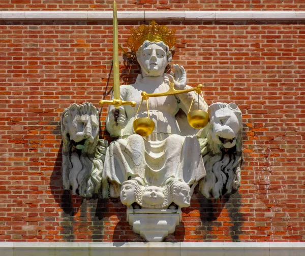 Venice - Details of St Marks Campanile — Stock Photo, Image