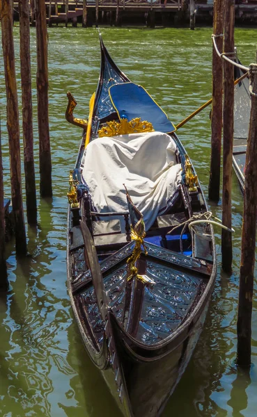 Venedik - gondol büyük Kanal üzerinde — Stok fotoğraf