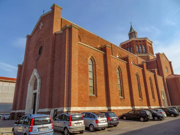 Rimini - San Francesco Katolik Kilisesi — Stok fotoğraf