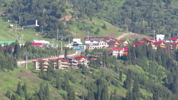 Almaty - montañas y estación de esquí Shymbulak — Vídeos de Stock