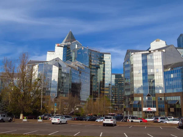 Almatı - iş merkezi Nurly Tau — Stok fotoğraf