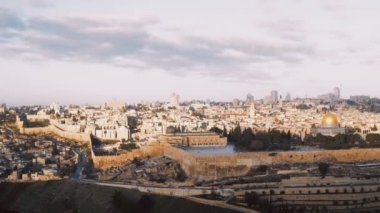 Eski Kudüs 'ün panorama' sı Zeytin Dağı 'ndan El Aksa Tapınağı' na kadar yayılıyor.