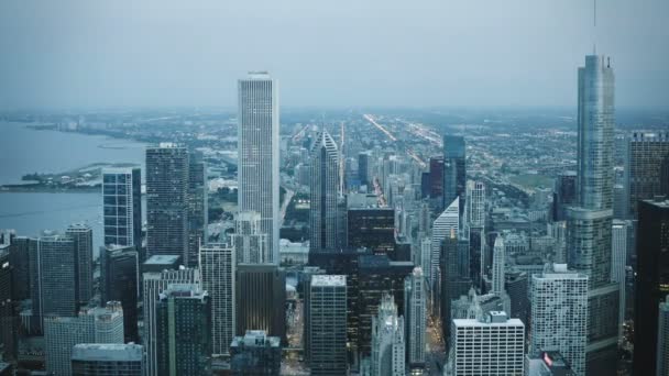 Incredibile Timelapse Aerea Chicago Usa Grattacieli Sera Vicino Lago Michigan — Video Stock