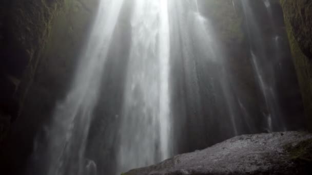 Beau Paysage Cascade Puissante Dans Ruisseau Glace Eau Tombe Haut — Video
