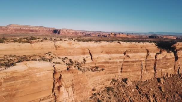Drone Panning Sinistra Rivelando Incredibile Panorama Cima Piatta Cresta Canyon — Video Stock