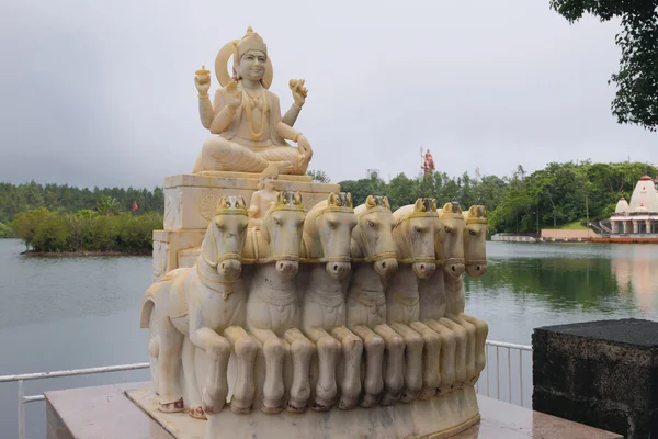 Άγαλμα του Θεού του ήλιου στη λίμνη Grand Bassin. Μαυρίκιος — Φωτογραφία Αρχείου
