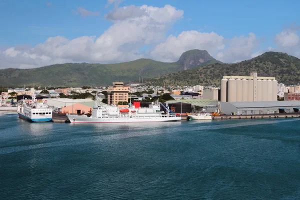 Porto de carga marítima. Port Louis, Maurício — Fotografia de Stock