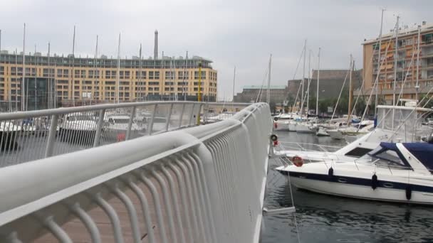 Ponte pedonal móvel. Savona, Itália — Vídeo de Stock