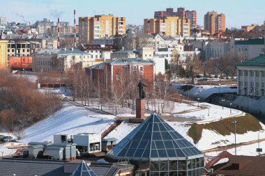 Meydanı ve Anıtı Mullanur Vakhitov Kazan, Rusya