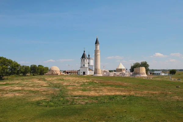 Religiösa monument av 13-18 århundraden. Bulgar, Ryssland — Stockfoto