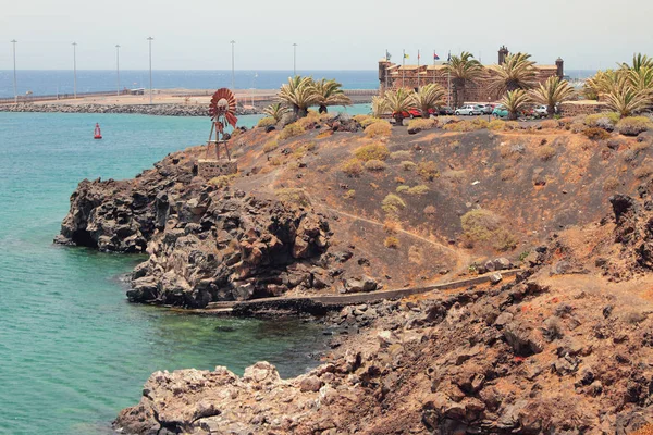 Moře u pevnosti San Jose. Arrecife, Lanzarote, Španělsko — Stock fotografie