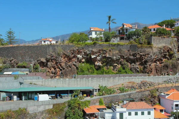 Şehir banliyölerinde. Funchal, Madeira, Portekiz — Stok fotoğraf