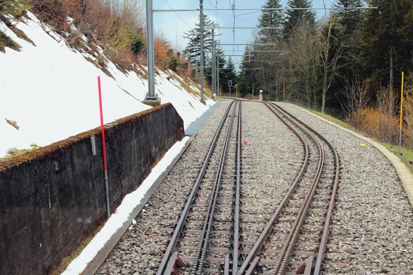 Ferrovia degli ingranaggi. Paccot, Montreux, Svizzera — Foto Stock
