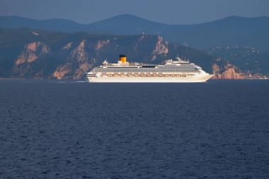 Cape Noli, cruise gemisi. Savona, İtalya
