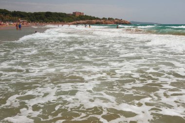 Deniz ve plaj fırtınası. Tarragona, İspanya