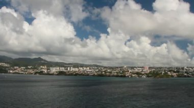 Şehir Adası'Karayip Denizi. Fort-de-France, Martinique