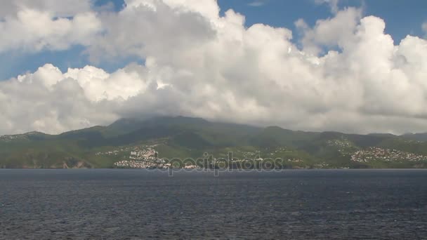 Eiland in de Caribische zee. Fort-de-France, Martinique — Stockvideo