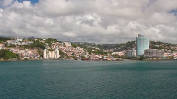 海湾・海岸都市。フォールドフランスにある、マルティニーク島 — ストック動画