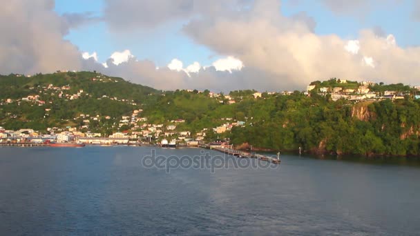 Bağlantı Noktası Dağlık Kıyısında Şehir Kingstown Saint Vincent Grenadinler — Stok video