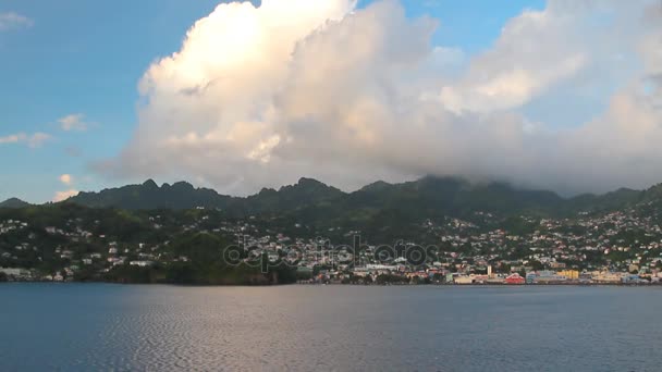 Havet Och Bergiga Kusten Kingstown Saint Vincent Och Grenadinerna — Stockvideo