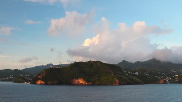 Tropische Insel Und Wolken Clare Velley Saint Vincent Und Grenadinen — Stockvideo