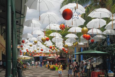 Tropik şehirde yılbaşı mobilya. Port Louis, Mauritius