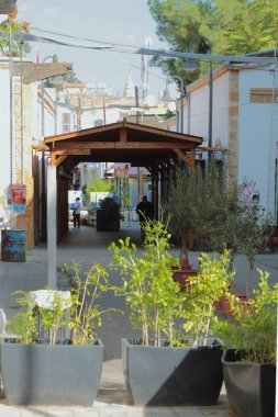 Lefkoşe, Kıbrıs - 27 Ekim 2019: Ledra Caddesi 'nden sınır geçişi