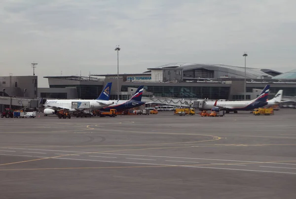 Sheremetyevo Moscow Russia Apr 2019 Passenger Planes Air Terminal Apron — Stock Photo, Image