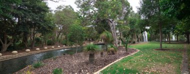 Göl ve Çeşme Joondalup Central Park içinde