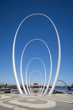 Perth, Batı Avustralya, Kasım 2016: Spanda - Elizabeth Quay waterfront adlı 29 metre sanat heykel