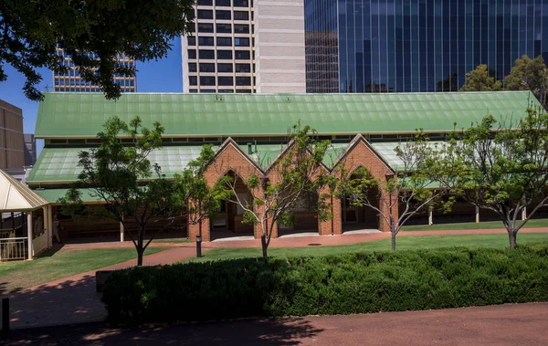 Perth, Batı Avustralya, Kasım 2016: Perth City Mercedes üniversiteye giriş