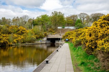 Birliği'nden bir tünel önde gelen kanal Falkirk tekerlek tekne kaldıracı 