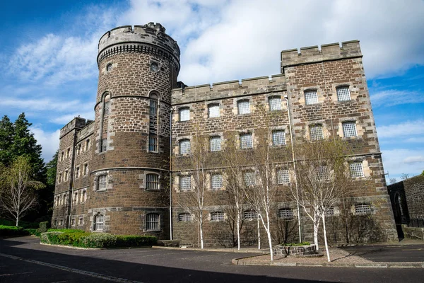 Vista lateral trasera del pintoresco edificio de la cárcel de Stirling estilo medieval —  Fotos de Stock