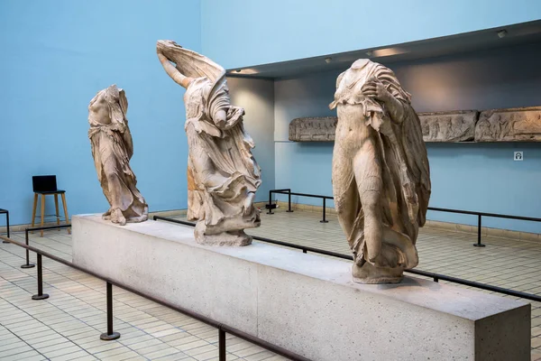 Londra, İngiltere, Nisan 2017: British Museum, Londra, üç Nereids