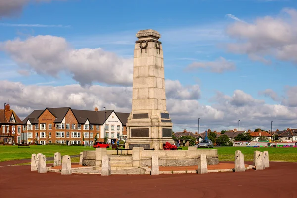 II. Dünya Savaşı Anıtı Whitley Bay Beach yakınındaki Newcastle, İngiltere