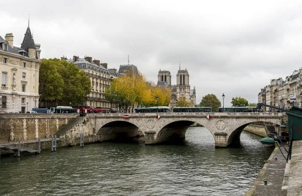 Fransa Nın Başkenti Paris Saint Michel Köprüsü Seine Nehri Manzarası — Stok fotoğraf