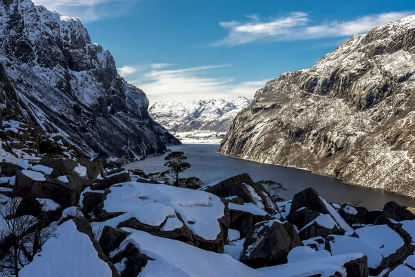 Uma Vista Panorâmica Para Lago Indra Vinjavatnet Congelado Geoparque Gloppedalsura — Fotografia de Stock