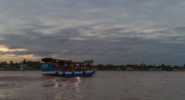 Görüntülemek tarafından Can Tho Vietnam Mekong Nehri üzerinde geri al