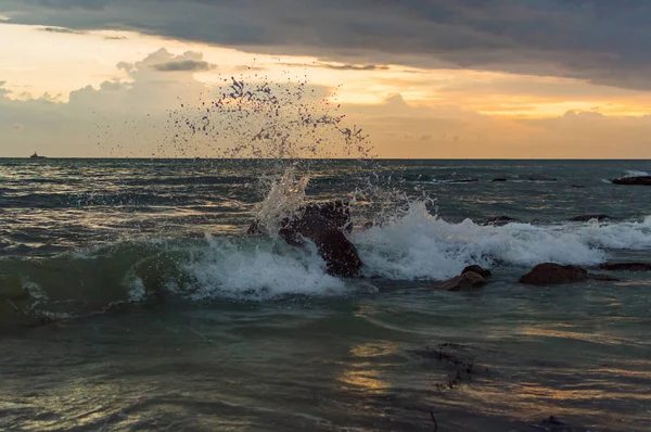 Deniz kenarında Kamboçya'da günbatımı — Stok fotoğraf